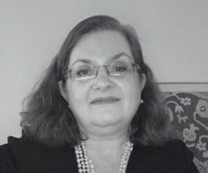 Anne: Multilingual, NY Qualified, International Finance Lawyer